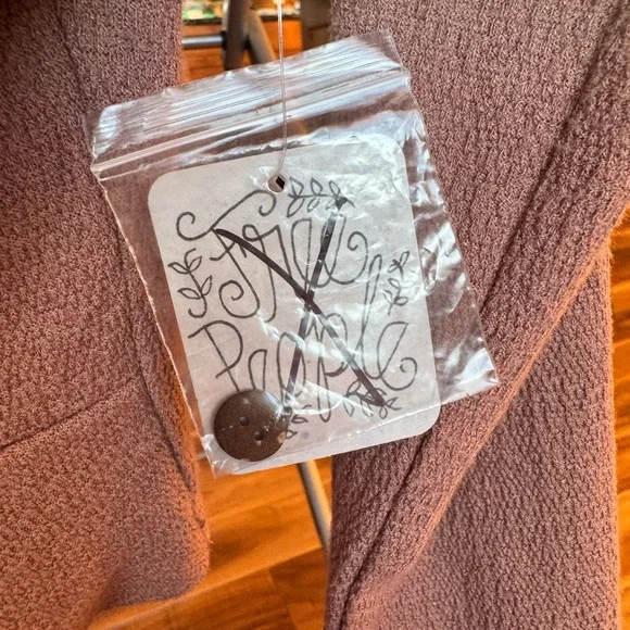 NWT Free People Elegant Clay Pink Twist Front Top - Picture 6 of 8